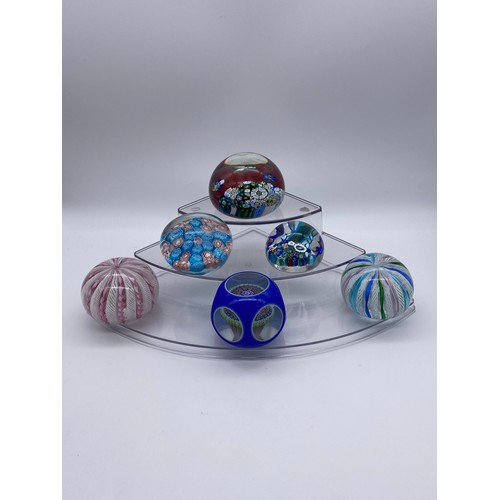 409 - SIX MURANO PAPERWEIGHTS INCLUDING LATTICINNO AND FONDTAVETRAI EXAMPLES