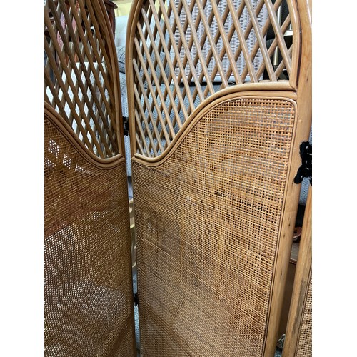 69 - BAMBOO AND RATTAN ARCHED THREE FOLD DRESSING SCREEN