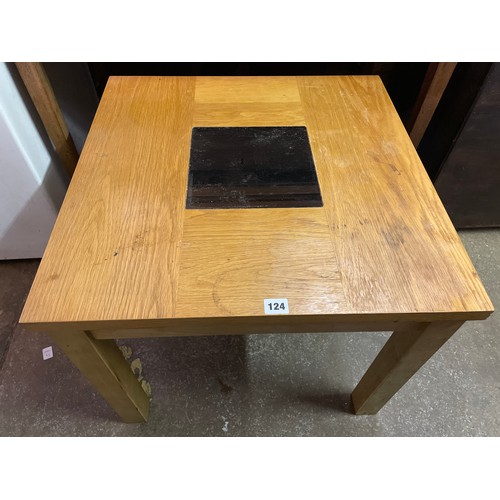 124 - OAK SQUARE SECTION LAMP TABLE