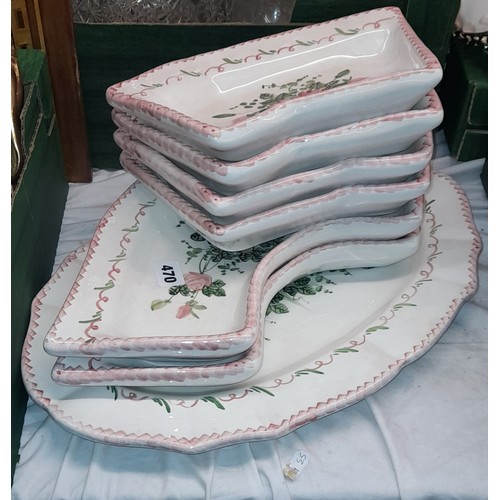 470 - CABBAGE ROSE DECORATED HORS DOURVE TRAY AND PLATTERS