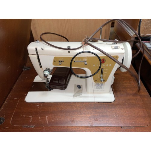 135 - WALNUT CASED TABLE SEWING MACHINE