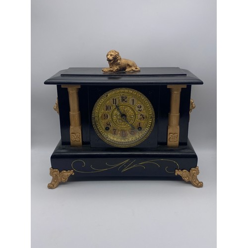 652 - WOODEN SIMULATED MARBLE CASED MANTLE CLOCK