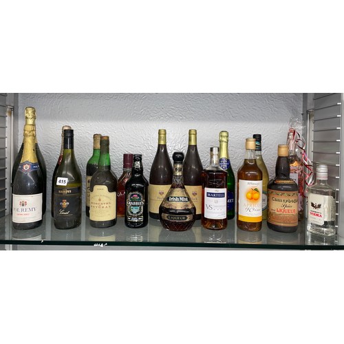 415 - SELECTION OF BOTTLED WINES AND LIQUEURS