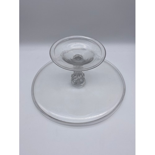 526 - 19TH CENTURY GLASS COMPORT