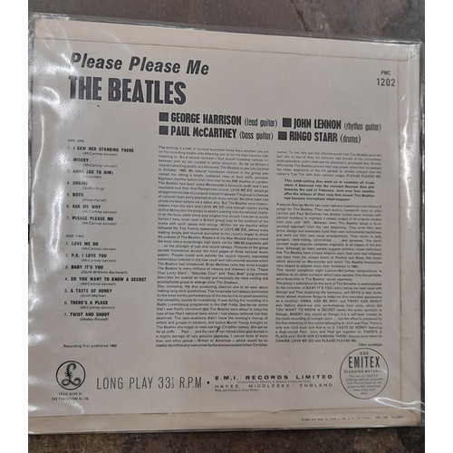 556 - THE BEATLES ON MONO PLEASE PLEASE ME ON GOLD LABEL PMC 1202