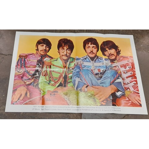 555 - THE BEATLES OFFICIAL FAN CLUB SGT. PEPPER SOUVENIR POSTER