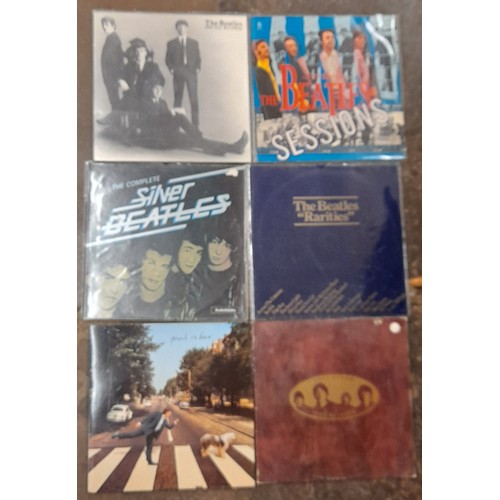 559 - SELECTION OF THE BEATLES ALBUMS