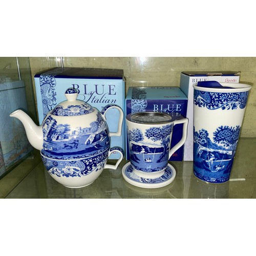 447 - THREE BOXED SPODE BLUE AND WHITE TRAVEL MUG, TEA FOR ONE,