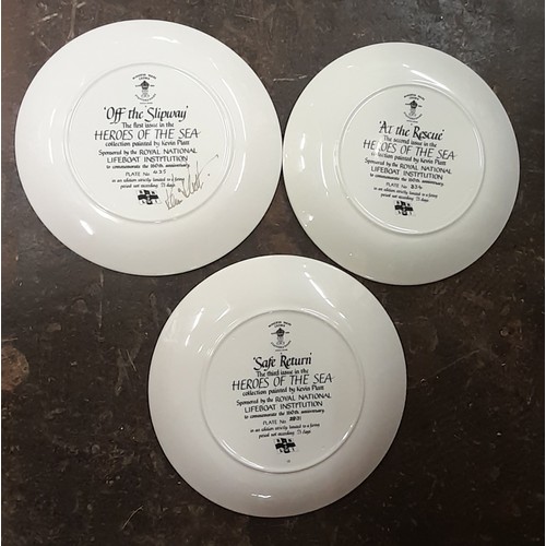 350 - SELECTION OF BONE CHINA KAISER PLATES