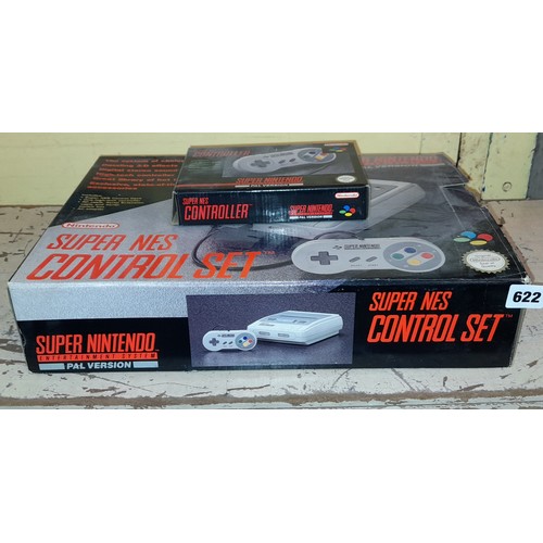 622 - BOXED NINTENDO SUPER NES CONTROL SET AND CONTROLLER