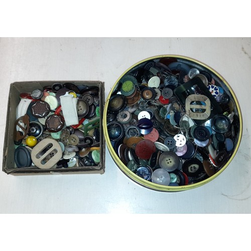 659 - VINTAGE TIN OF VARIOUS BUTTONS AND BOX OF THE SAME