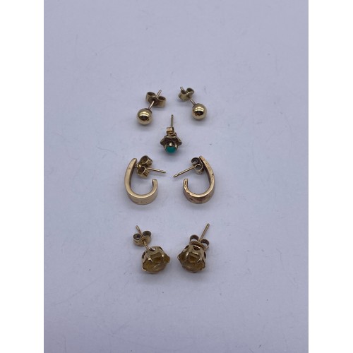 676 - PAIRS OF 9CT GOLD STUD AND CLIP EARRINGS 4G OVERALL APPROX