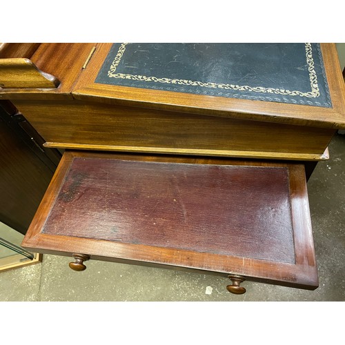 68 - 19TH CENTURY MAHOGANY DAVENPORT