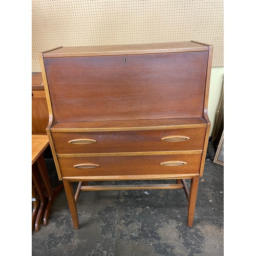 141 - 1960S/70S TEAK JENTIQUE BUREAU