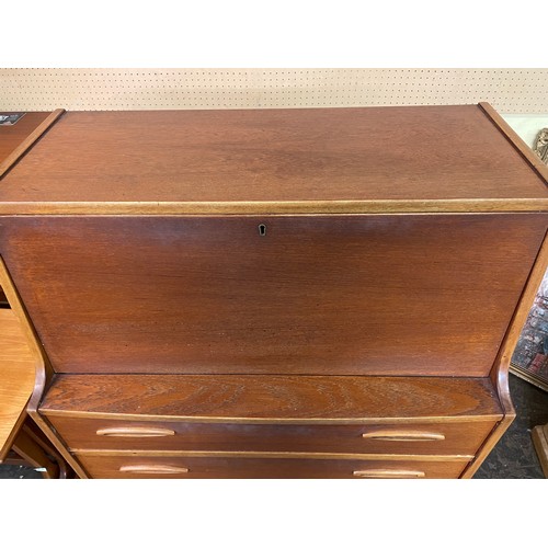 141 - 1960S/70S TEAK JENTIQUE BUREAU