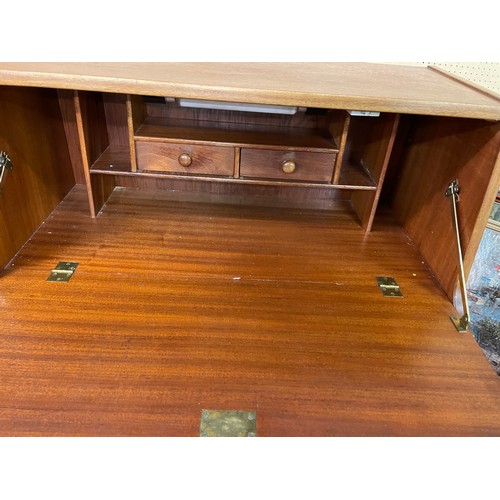 141 - 1960S/70S TEAK JENTIQUE BUREAU