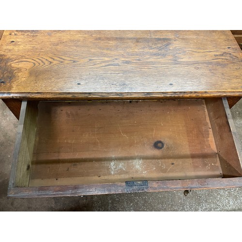 88 - 18TH CENTURY OAK LOW BOY/SIDE TABLE ON TAPERED LEGS WITH PAD FEET