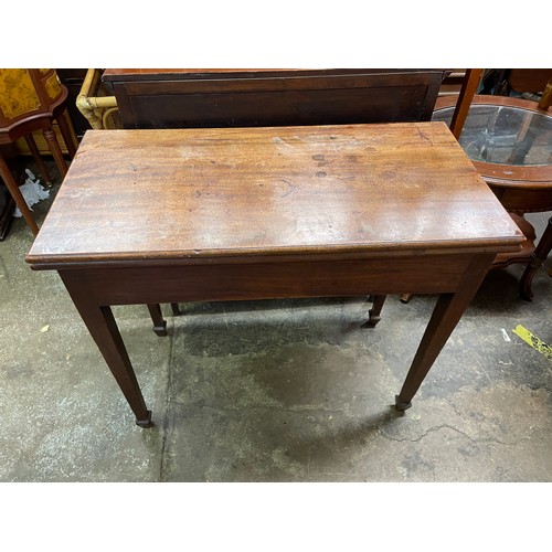 66 - GEORGIAN MAHOGANY SQUARE SECTION FOLD OVER TEA TABLE