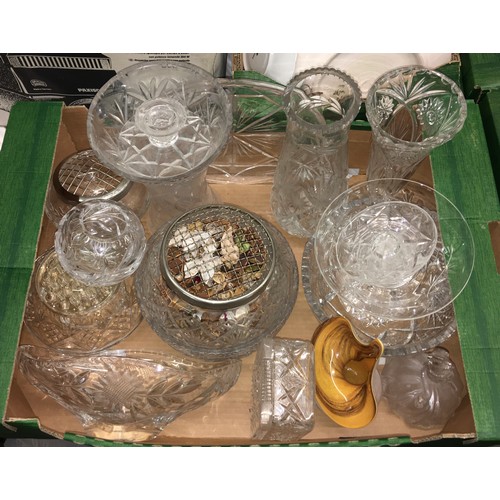 317 - CARTON OF GLASSWARE INCLUDING JACK IN THE PULPIT VASE, ROSE BOWLS, AND TAPERED VASES