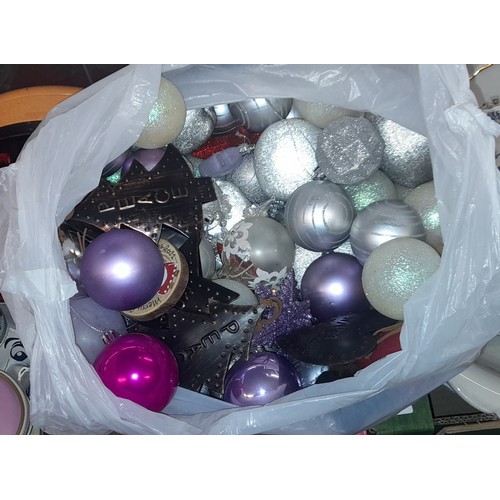 332 - BOX OF CHRISTMAS DECORATIONS INCLUDING GARLAND AND BAUBLES