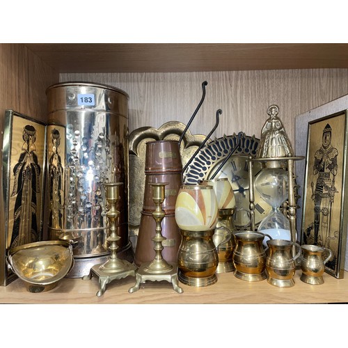 183 - SELECTION OF BRASS AND COPPER METAL WARES INCLUDING STICK STAND, GRADUATED CUPS, TANKARDS, HOUR GLAS... 