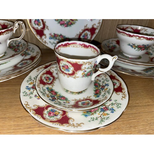 186 - COALPORT BONE CHINA BROADWAY-MARONE TEA CUPS AND SAUCERS