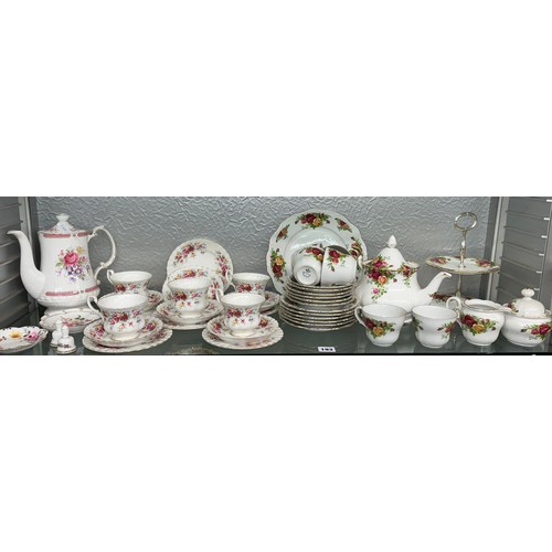 193 - SHELF OF BONE CHINA TABLEWARES INCLUDING ROYAL ALBERT OLD COUNTRY ROSES TEAPOT, RICHMOND PATTERN TEA... 