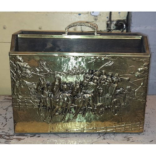 348 - CARTON CONTAINING BRASS BAS RELIEF PLATES, MARTINGALE STRAPS, AND BRASS BANDED COPPER KETTLES AND BA... 