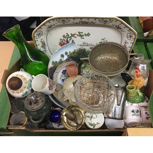 350 - CARTON CONTAINING SPODE PLATTER, FAIENCE BOWL, COMMEMORATIVE MUGS, AND GLASS ROSE BOWLS