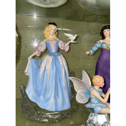 214 - FRANKLIN MINT FOR THE HOUSE OF FABERGE LOST STAR PRINCESS AND PRINCESS OF THE ICE PALACE FIGURE GROU... 