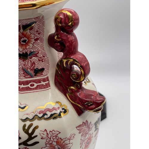 209 - MASONS IRONSTONE HAND PAINTED ROUGE DRAGON VASE ON STAND