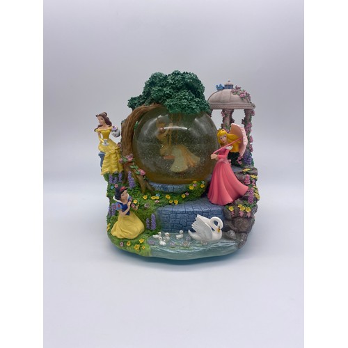 281 - DISNEY PRINCESS ENCHANTED GARDEN SNOW GLOBE