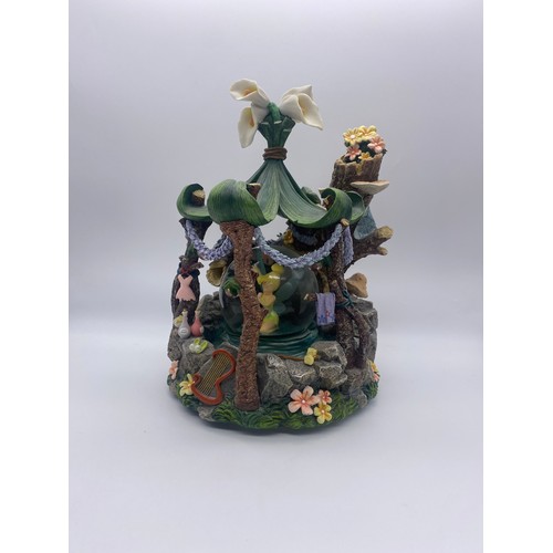 292 - DISNEY TINKERBELL FAIRIES TREE HOUSE SNOW GLOBE