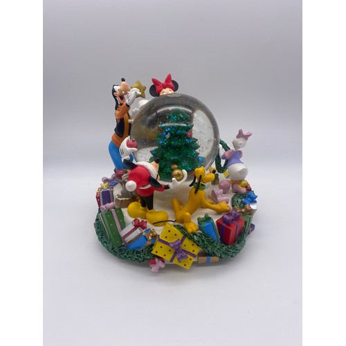 294 - DISNEY CLASSICS CHRISTMAS SNOW GLOBE