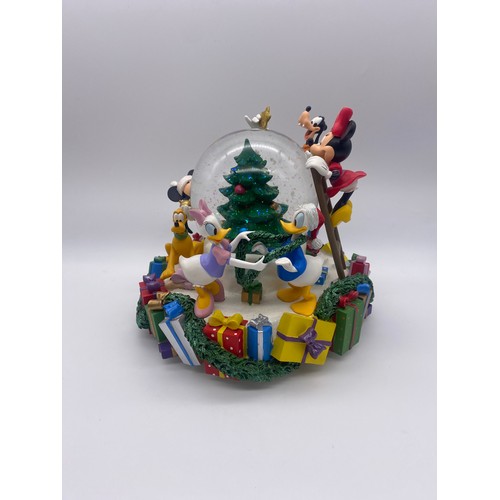 294 - DISNEY CLASSICS CHRISTMAS SNOW GLOBE