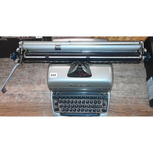 593 - MID 20TH CENTURY REMINGTON MANUAL TYPEWRITER