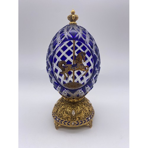 517 - FRANKLIN MINT HOUSE OF FABERGE SAPPHIRE INSPIRATION CRYSTAL CAROUSEL 20CM H