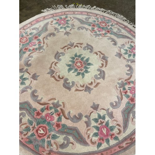 157 - LARGE CIRCULAR BLUSH FLORAL WASH WOOLLEN RUG 183CM D