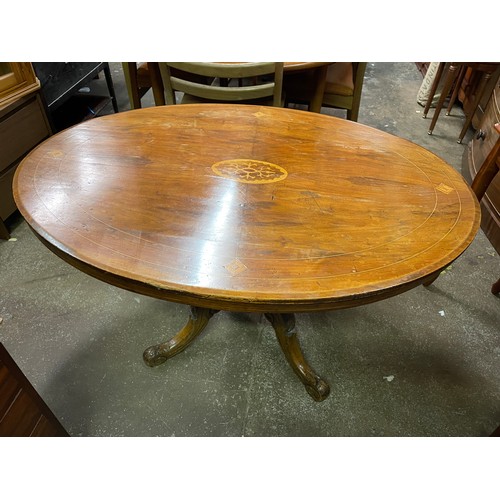 154 - VICTORIAN WALNUT BOX LINE AND MARQUETRY INLAID OVAL TOPPED LOO TABLE ON RING TURNED QUADRAPARTITE BA... 