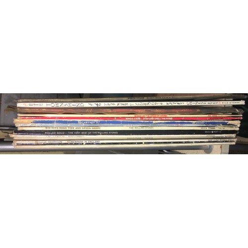 486 - SELECTION OF VINYL LPS INCLUDING RINGO STAR, PETE TOWNSEND, WINGS, PAUL MCCARTNEY, ROLLING STONES, J... 