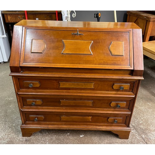 77 - REPRODUCTION ITALIAN STYLE WALNUT BUREAU