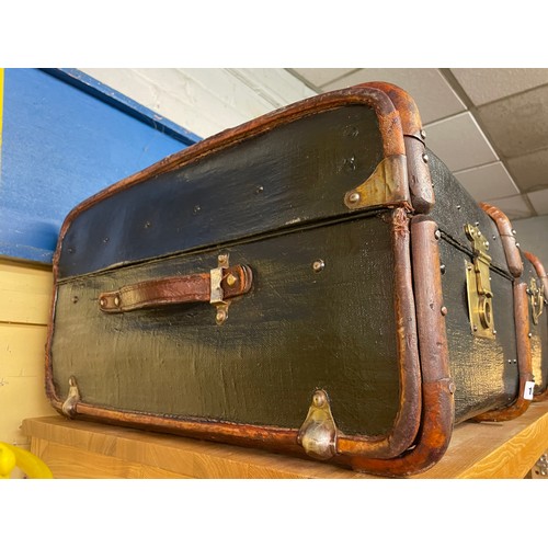 107 - EARLY 20TH CENTURY BANDED STEAMER TRUNK