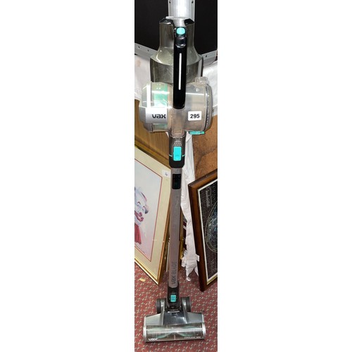 295 - VAX BLADE 32V PRO VACUUM