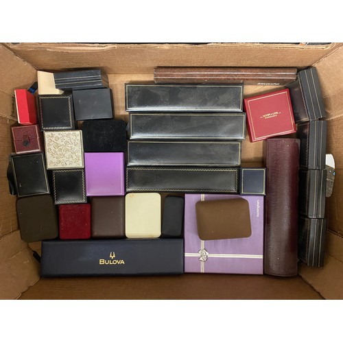 328 - CARTON OF MISCELLANEOUS JEWELLERY PRESENTATION BOXES AND CASES