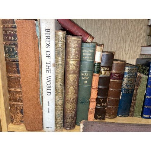 515 - SHELF OF MIXED ANTIQUARIAN BOOKS STAFFORDSHIRE AND WARWICKSHIRE PAST AND PRESENT VOLUME THREE, PICTU... 