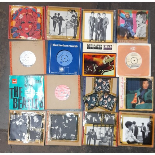 463 - SINGLES STORAGE CASE OF THE BEATLES AND ROLLING STONES 45 RPM RECORDS