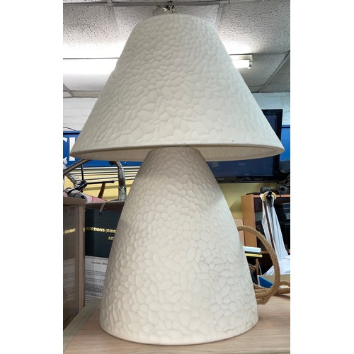 312 - AMELIE ET MELANIE POTTERY TABLE LAMP (2 pin plug) 58CM H