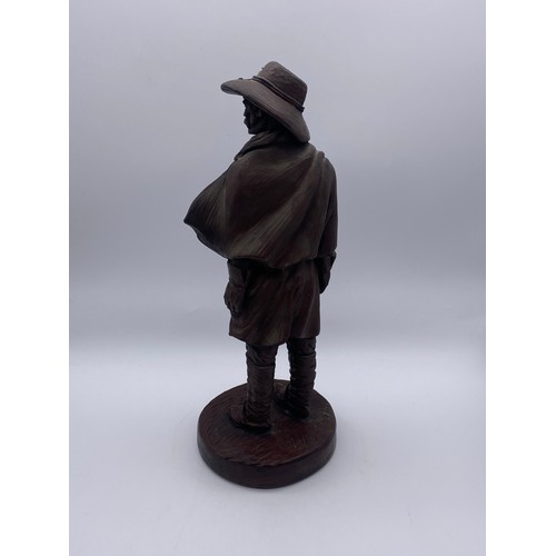 439A - ORIGINAL LARGO POTTERY WESTERN FIGURE 35cm