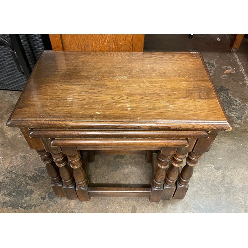 160 - OAK NEST OF THREE BOBBIN REEL LEG TABLES