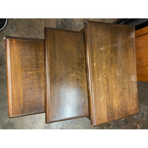 160 - OAK NEST OF THREE BOBBIN REEL LEG TABLES